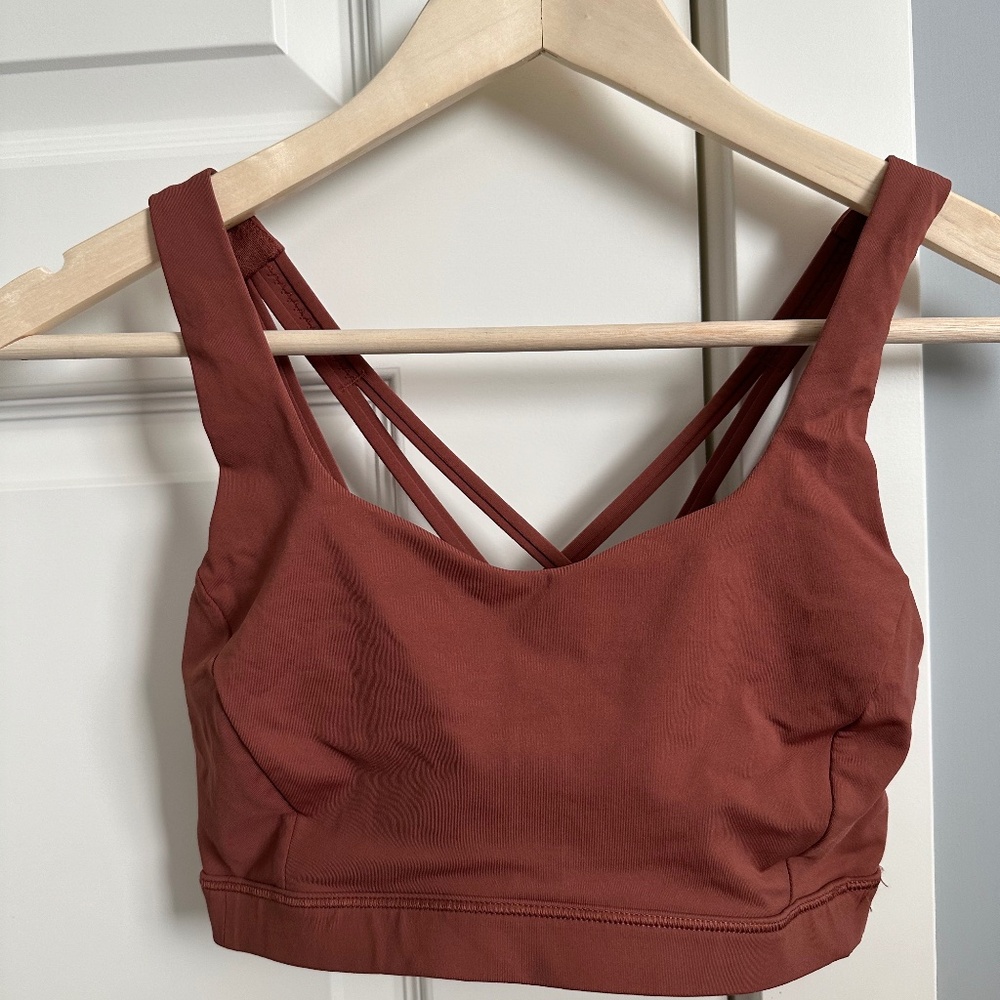 Lululemon Free To Be sports bra